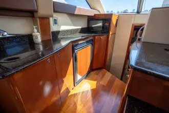 Thumbnail von Meridian 341 Sedan