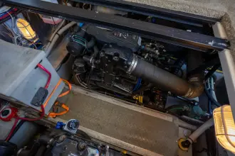 Thumbnail von Meridian 341 Sedan