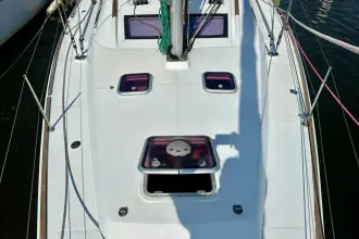 Thumbnail von Beneteau Oceanis 40