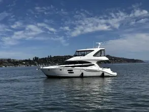 Thumbnail von Meridian 441 Sedan