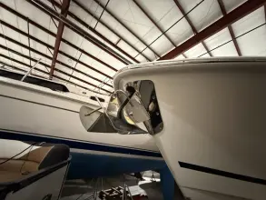 Thumbnail von Boston Whaler Outrage 330