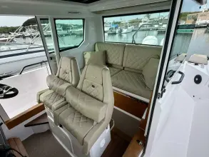 Thumbnail von Axopar 28 Cabin Macchina