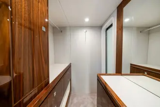 Thumbnail von Riviera 6000 Sport Yacht