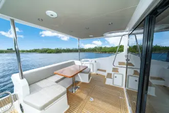 Thumbnail von Azimut 50