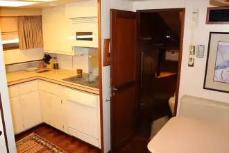 Thumbnail von Hatteras 58 Motor Yacht Eternity