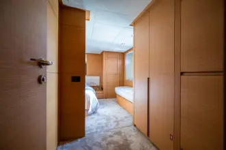 Thumbnail von Pershing 64