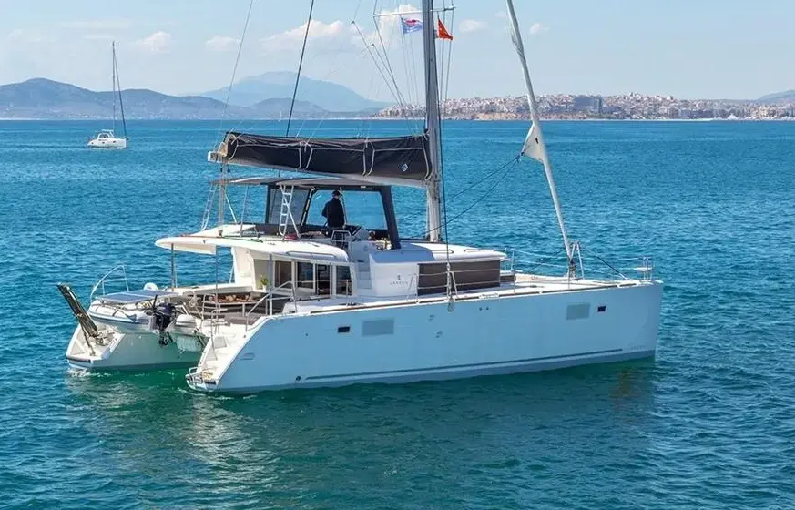 Lagoon 450 F