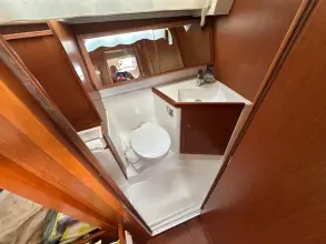 Thumbnail von Beneteau Oceanis 41.1 06-00682