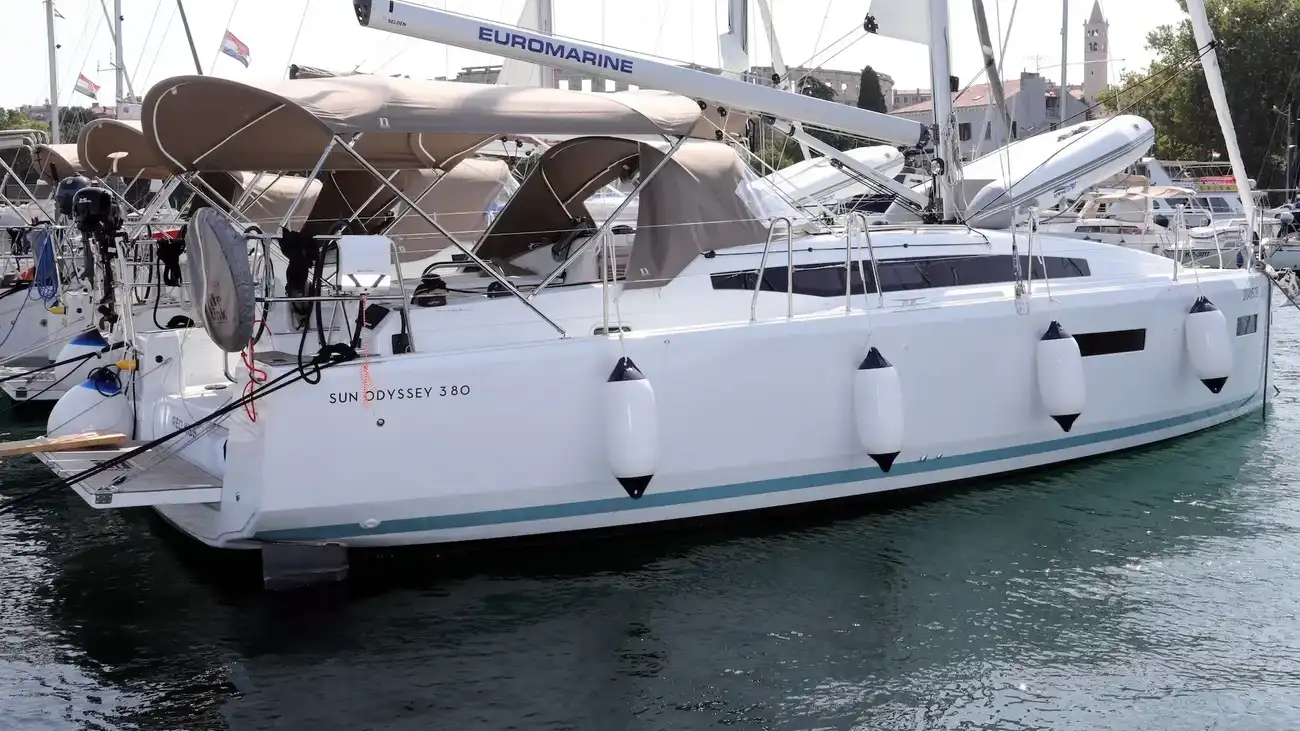 Jeanneau Sun Odyssey 380