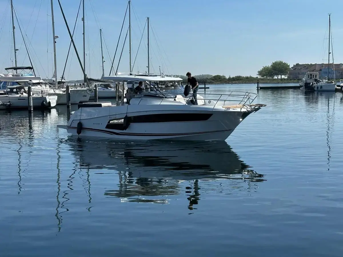 Jeanneau Cap Camarat 12.5 WA Jeanneau Cap Camarat 12.5-WA