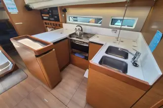 Thumbnail von Jeanneau Sun Odyssey 440 EVELYN ROSE