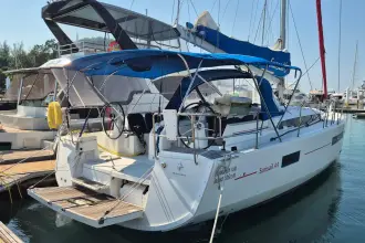 Thumbnail von Jeanneau Sun Odyssey 440 EVELYN ROSE