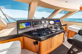 Thumbnail von Hatteras 64 Motor Yacht