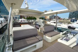 Thumbnail von Prestige 63 2017