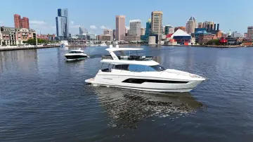 Thumbnail von Prestige 63 2017