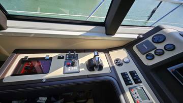 Thumbnail von Азимут 62S