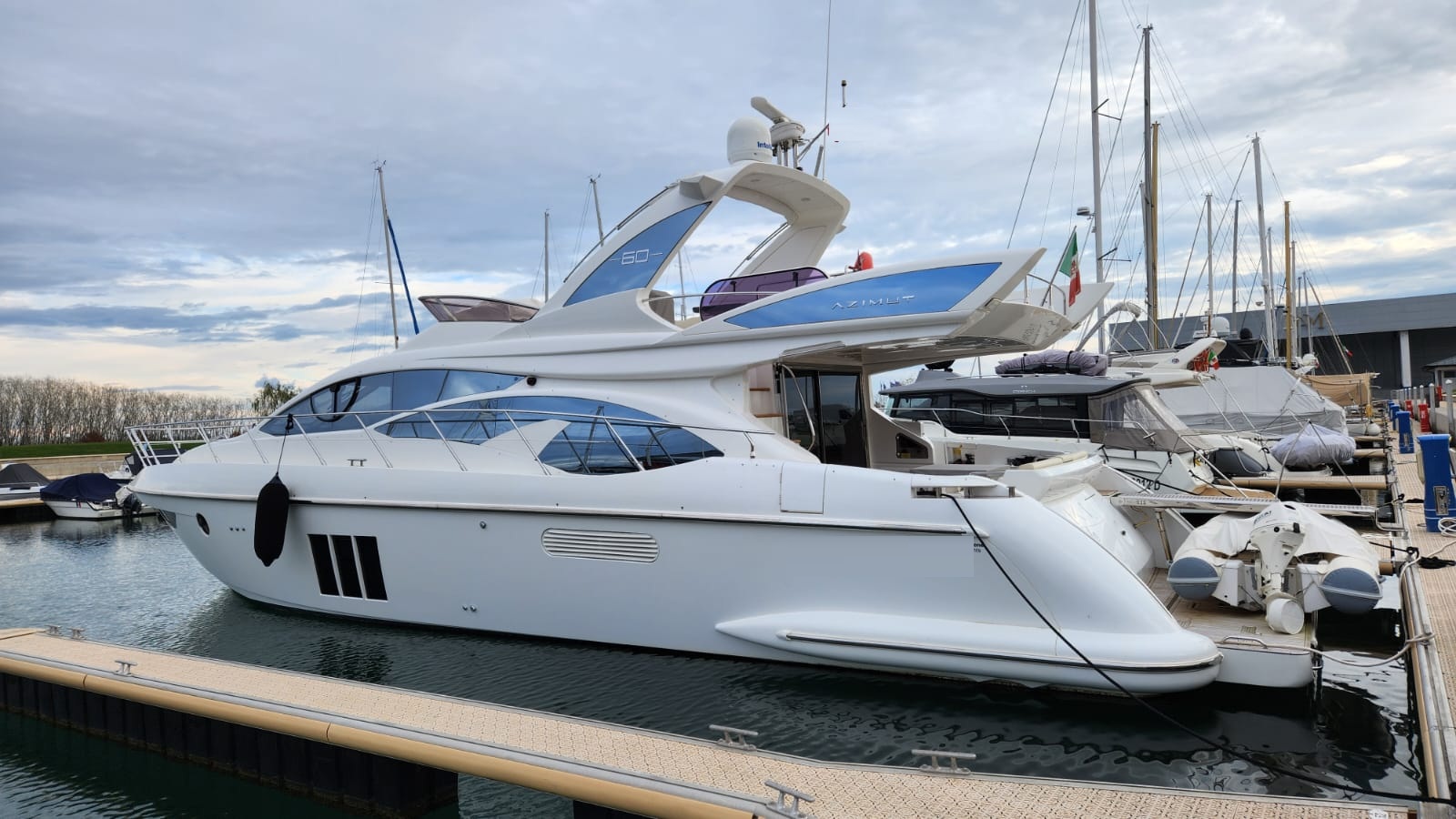 Azimut 60
