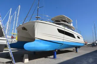 Thumbnail von Aquila 44 Yacht