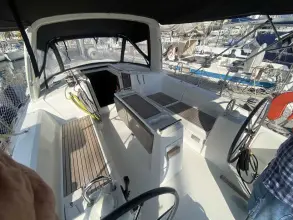 Thumbnail von Beneteau Oceanis 35.1