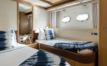 Thumbnail von Ferretti Yachts 830 ONYX