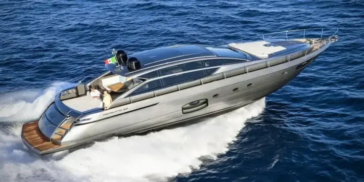 Pershing 62 PERSHING 62