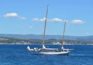 Thumbnail von Herreshoff 58 Denebola