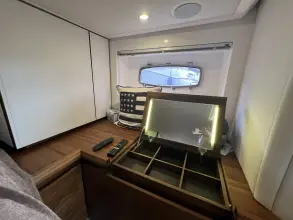 Thumbnail von Sealine F46 new listing