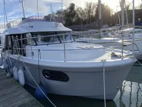 Thumbnail von Beneteau Swift Trawler 30