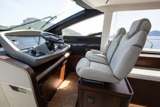 Thumbnail von Fairline Squadron 58