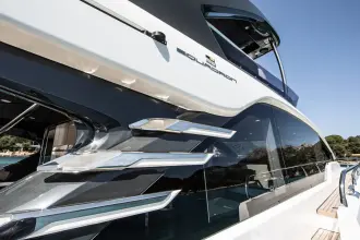 Thumbnail von Fairline Squadron 58