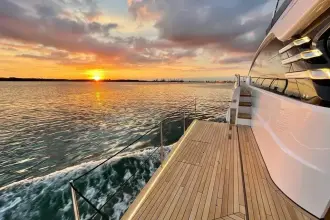 Thumbnail von Fairline Squadron 58 IN STOCK