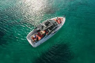 Thumbnail von Fairline F Line 33 New Cockpit Layout