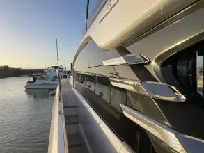 Thumbnail von Fairline Squadron 58