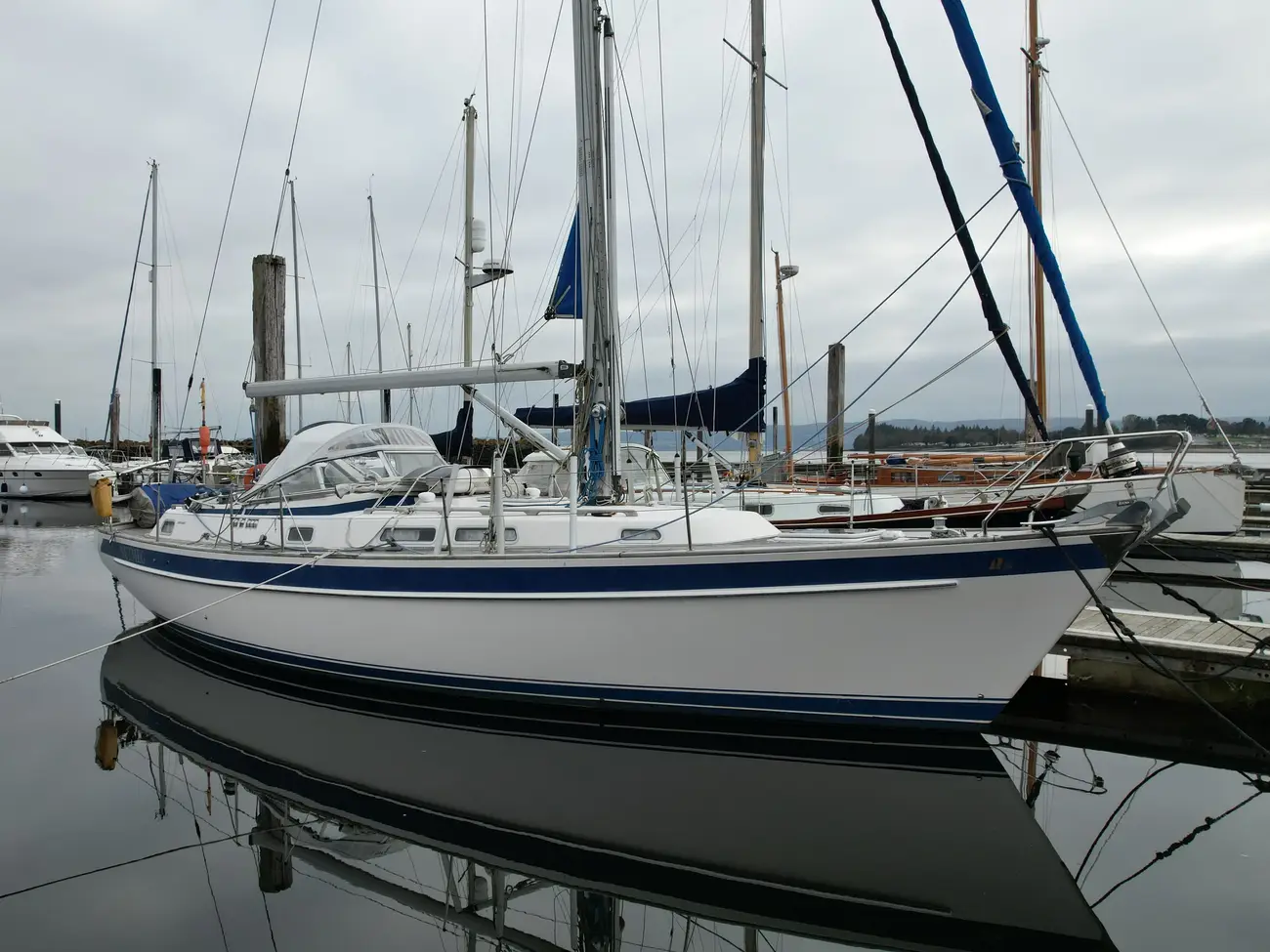 Hallberg-Rassy 39 MK II Nutmeg of Rhu