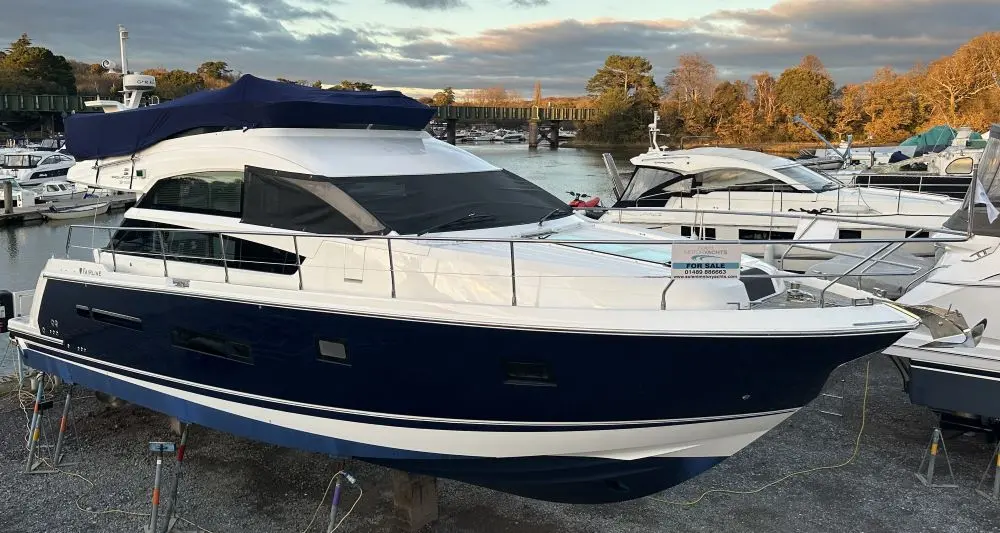 Fairline Squadron 42