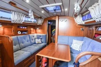 Thumbnail von Hallberg-Rassy 37