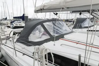 Thumbnail von Beneteau Oceanis 30.1 Pure Drive