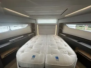 Thumbnail von Sealine C390 New Listing