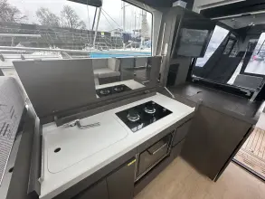 Thumbnail von Sealine C390 New Listing