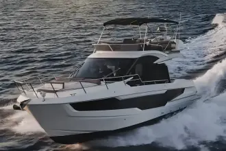 Thumbnail von Galeon 400 FLY