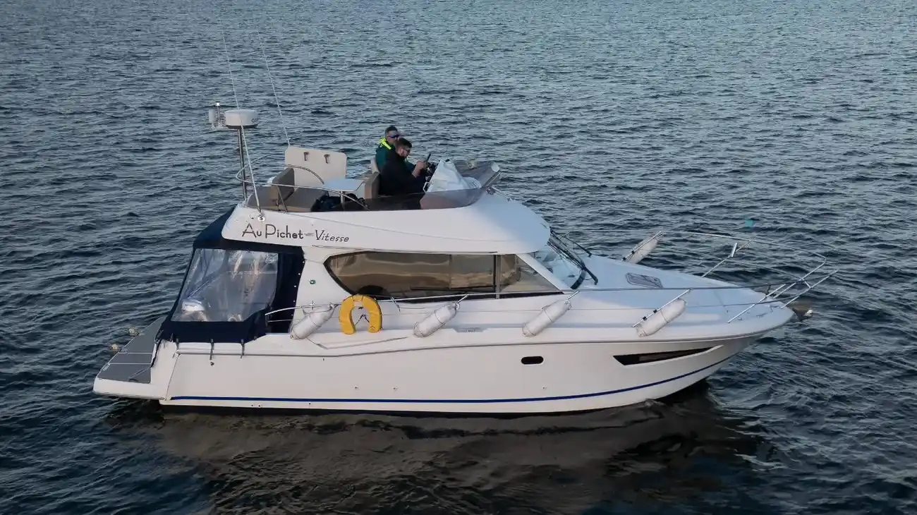 Jeanneau Merry Fisher 10