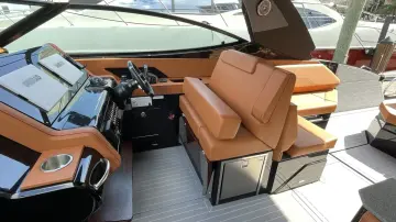 Thumbnail von Cruisers Yachts 38 GLS OB