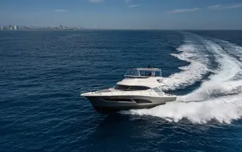 Thumbnail von Riviera Sports Motor Yacht 46