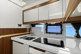 Thumbnail von Galeon 385 HTS