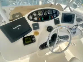 Thumbnail von Riviera 42 Flybridge