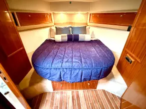 Thumbnail von Riviera 42 Flybridge