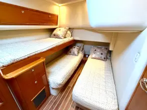 Thumbnail von Riviera 42 Flybridge