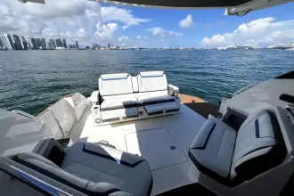 Thumbnail von Tiara Yachts 43LE