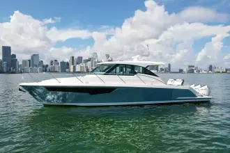 Thumbnail von Tiara Yachts 43LE