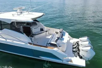 Thumbnail von Tiara Yachts 43LE